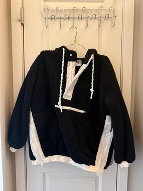 Altar'd State Black Sherpa Pullover with White Trim w/ Tags